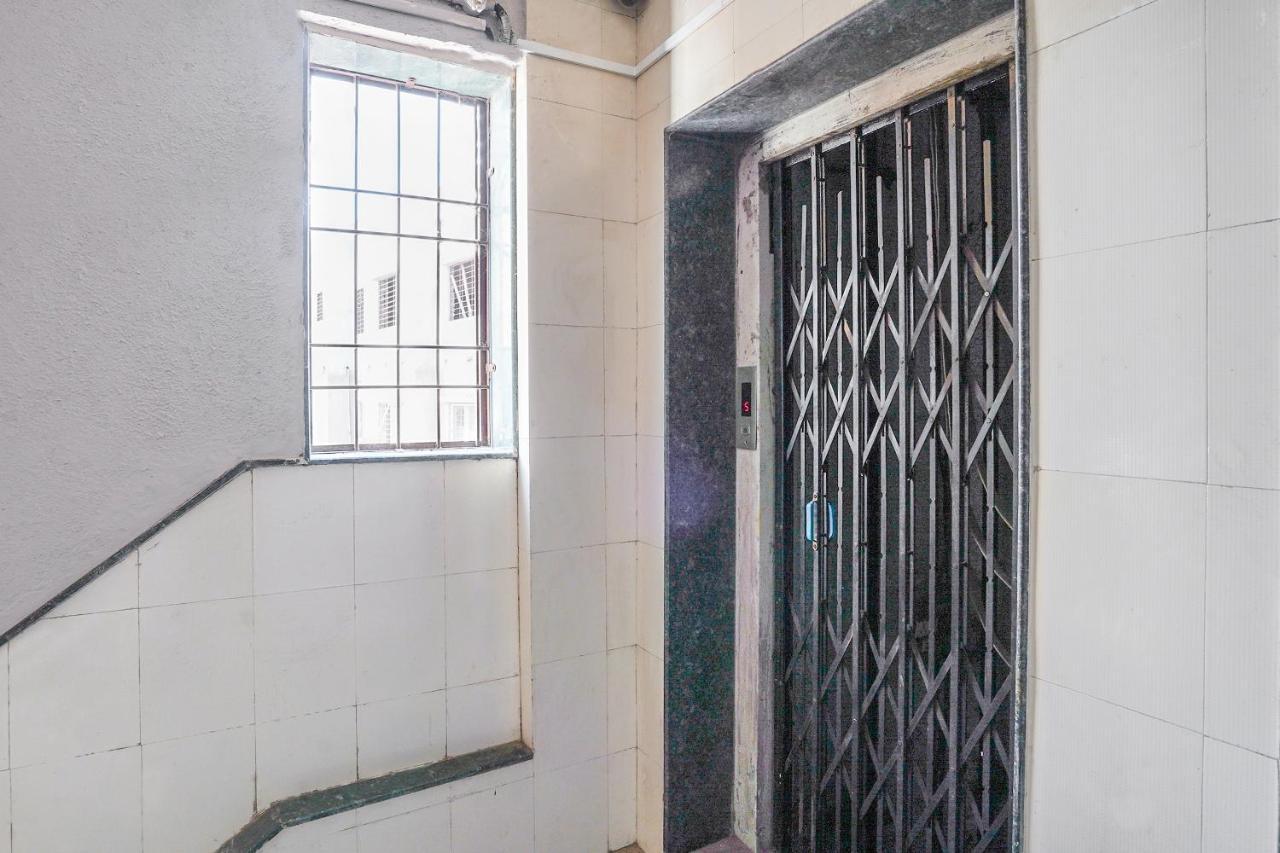 Oyo Flagship 70264 Hotel Vrindavan Mangvadi Εξωτερικό φωτογραφία