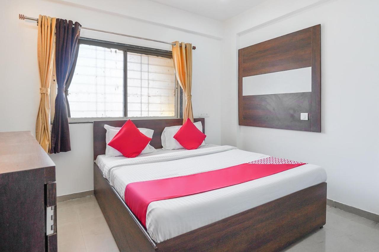 Oyo Flagship 70264 Hotel Vrindavan Mangvadi Εξωτερικό φωτογραφία