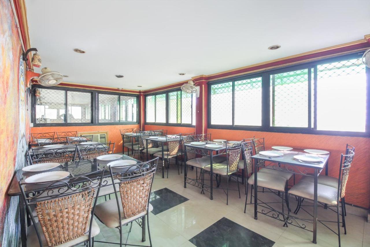 Oyo Flagship 70264 Hotel Vrindavan Mangvadi Εξωτερικό φωτογραφία