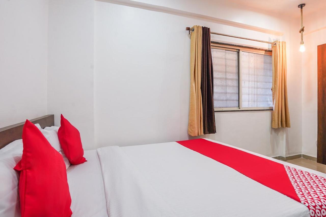 Oyo Flagship 70264 Hotel Vrindavan Mangvadi Εξωτερικό φωτογραφία