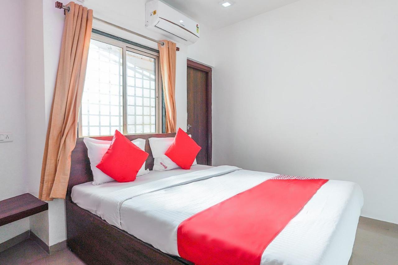 Oyo Flagship 70264 Hotel Vrindavan Mangvadi Εξωτερικό φωτογραφία