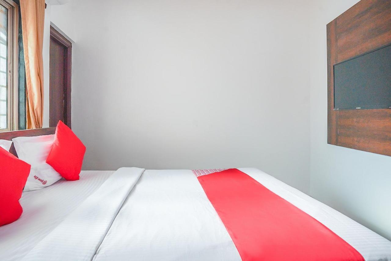 Oyo Flagship 70264 Hotel Vrindavan Mangvadi Εξωτερικό φωτογραφία